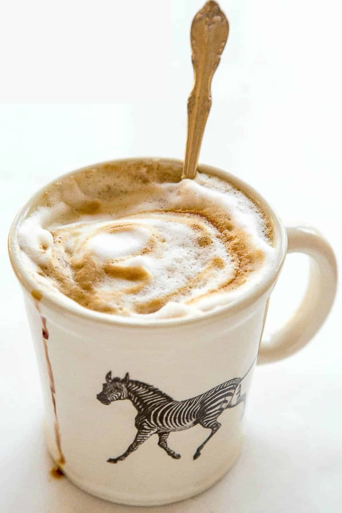 Copycat Starbucks Gingerbread Latte - Savor the Flavour