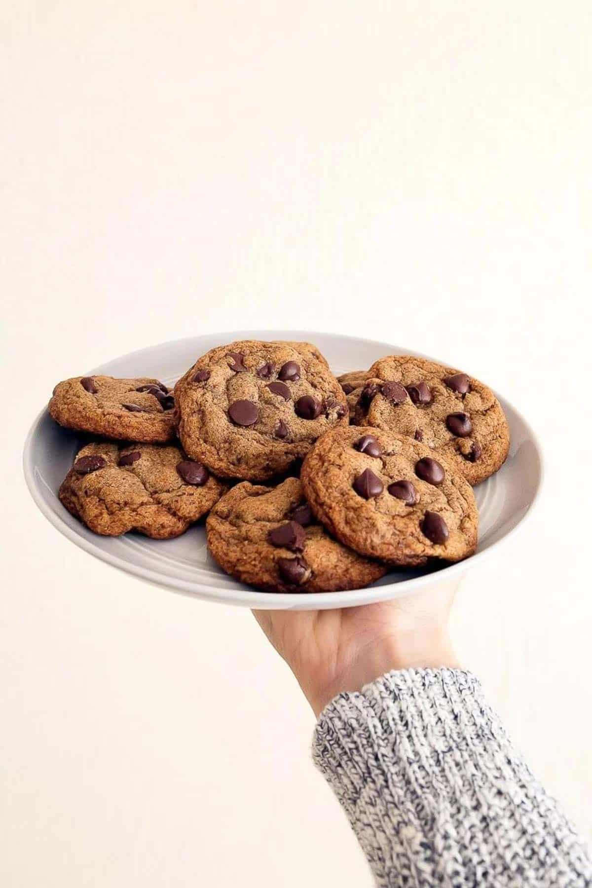 The BEST Healthy Chocolate Chip Cookies