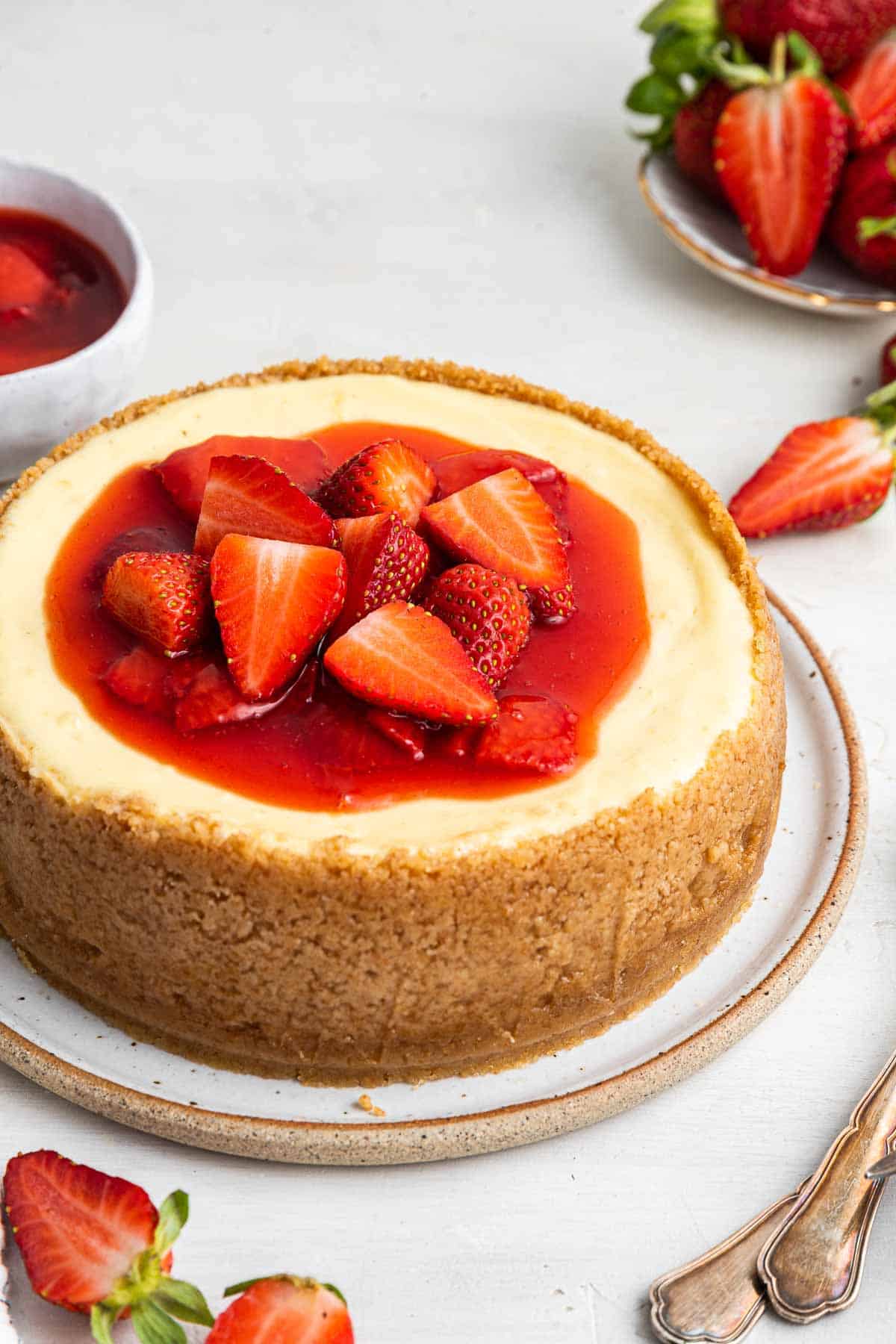How to Remove Cheesecake from Springform Pan - Life Love and Sugar